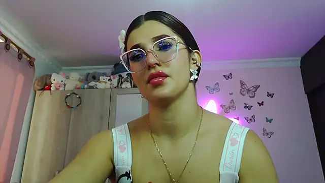 caroline jonson online show from June 20, 2:09 pm