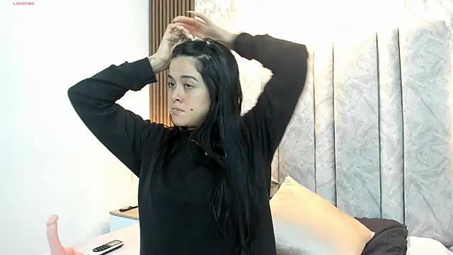 tifany  ross online show from March 1, 2:48 am