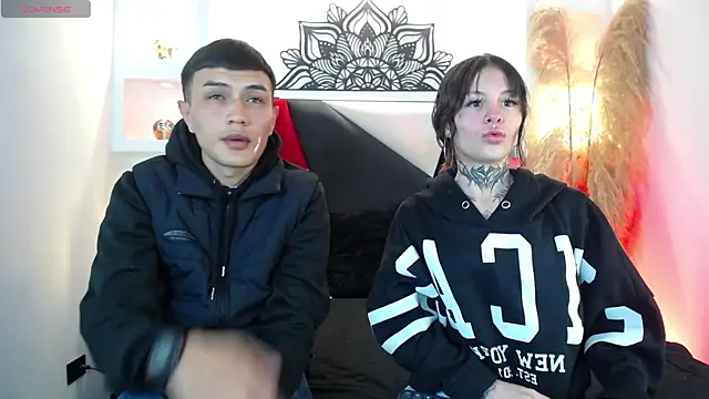 Snapshot of Tifanny_Sweett chatting on October 9, 4:21 am Tifanny Sweett online show from October 9, 4:21 am