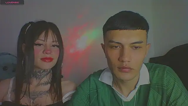 Snapshot of Tifanny_Sweett chatting on October 27, 3:10 am Tifanny Sweett online show from October 27, 3:10 am