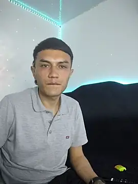 Snapshot of Tifanny_Sweett chatting on November 25, 10:32 pm Tifanny Sweett online show from November 25, 10:32 pm