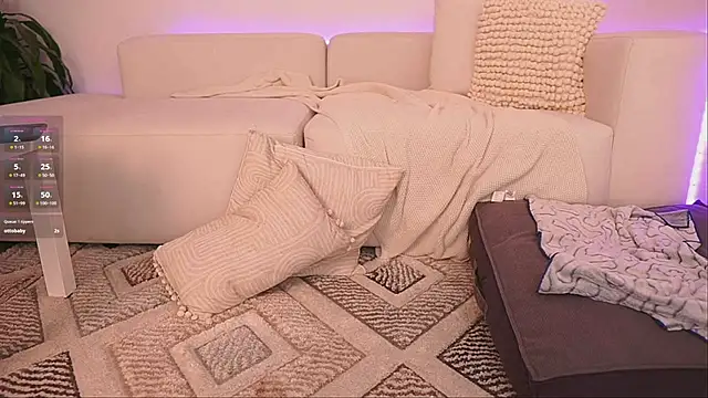 cute  petite online show from December 3, 9:01 pm