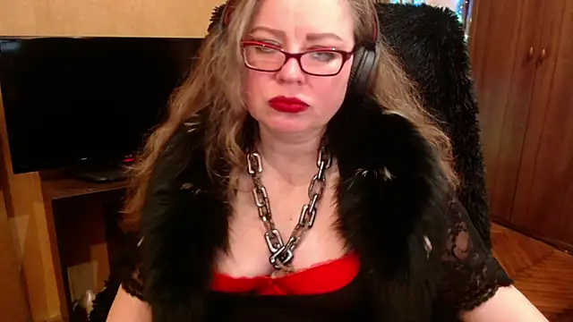 Snapshot of Miss_Tress chatting on December 24, 7:33 pm Miss Tress online show from December 24, 7:33 pm