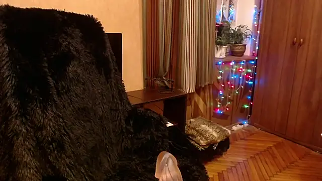 Snapshot of Miss_Tress chatting on December 29, 3:11 am Miss Tress online show from December 29, 3:11 am