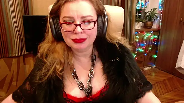 Miss Tress online show from February 17, 6:58 pm