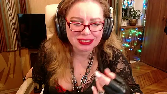 Miss Tress online show from March 13, 10:16 pm