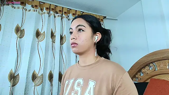 iris mandarine online show from September 17, 10:06 am