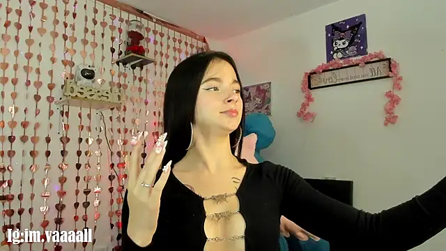 lucyy tay online show from November 6, 6:53 pm