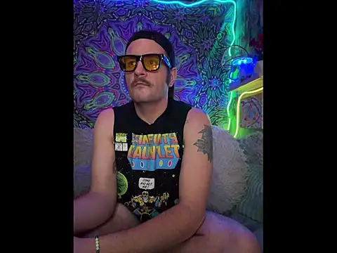 Jackjack716 online show from May 2, 4:06 am