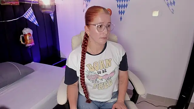 Snapshot of AllisonRoberts_ chatting on September 25, 7:39 pm AllisonRoberts  online show from September 25, 7:39 pm