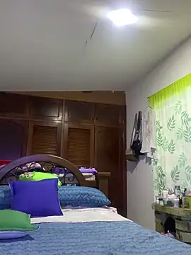 Snapshot of AllisonRoberts_ chatting on September 29, 1:11 am AllisonRoberts  online show from September 29, 1:11 am