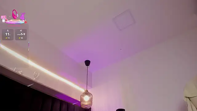 Snapshot of AllisonRoberts_ chatting on October 14, 7:58 pm AllisonRoberts  online show from October 14, 7:58 pm