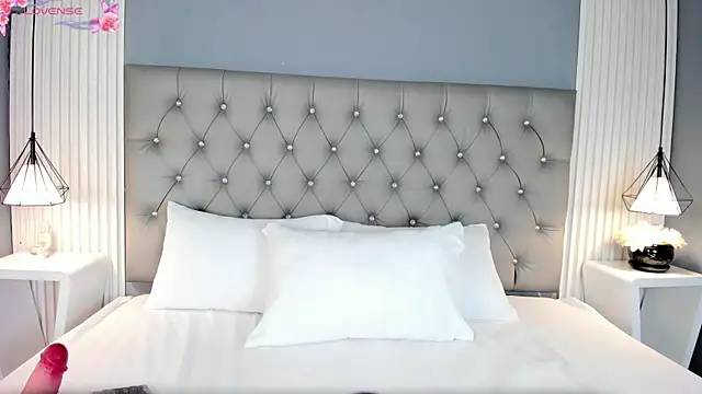 Snapshot of JessyEvans chatting on September 27, 5:40 pm JessyEvans online show from September 27, 5:40 pm