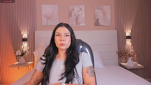 JessyEvans online show from June 10, 7:35 pm