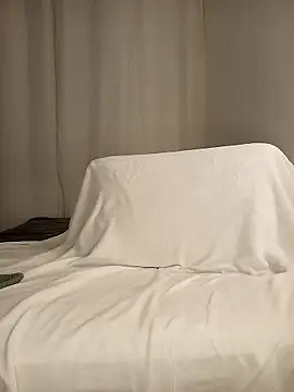 AnnieBraa online show from January 12, 10:48 pm