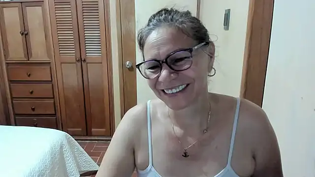 Carlaa-69 online show from December 26, 10:16 am