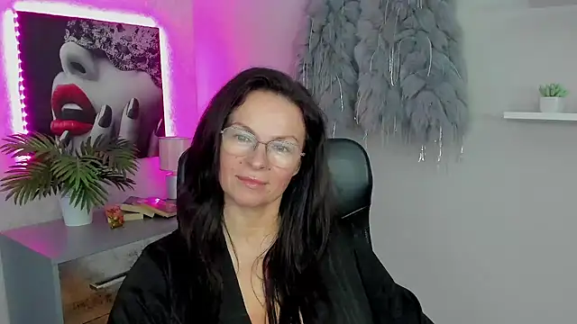 HelenLuxx online show from January 30, 10:19 am