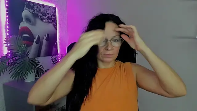 HelenLuxx online show from September 25, 5:33 am