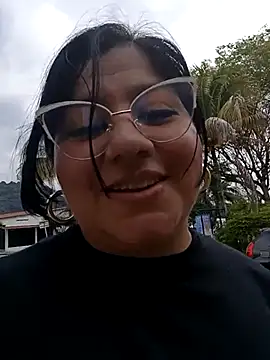 Snapshot of keterinjones--11 chatting on February 21, 3:13 pm keterinjones--11 online show from February 21, 3:13 pm