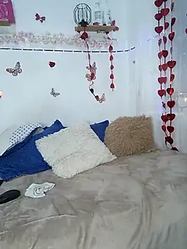 Snapshot of keterinjones--11 chatting on March 11, 3:12 am keterinjones--11 online show from March 11, 3:12 am