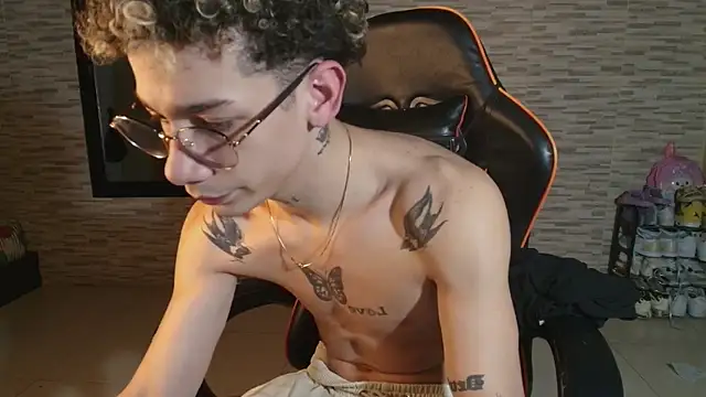 mateodeamjo online show from October 11, 8:24 am