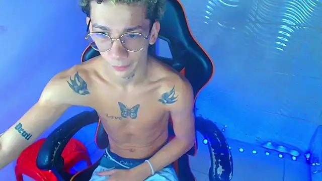 mateodeamjo online show from December 2, 10:53 am