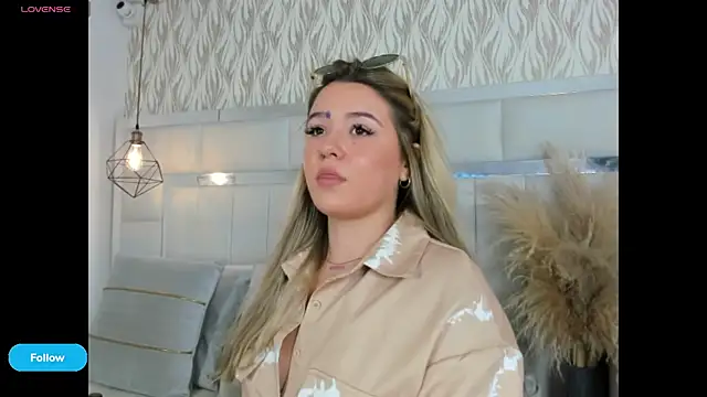 1m dalhia online show from December 13, 8:04 pm