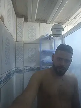 Snapshot of Joselatino23 chatting on June 13, 6:11 am Joselatino23 online show from June 13, 6:11 am