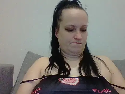  squirty cum lady  online show from January 12, 7:00 am