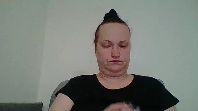 Snapshot of _squirty_cum_lady_ chatting on October 7, 3:36 am  squirty cum lady  online show from October 7, 3:36 am
