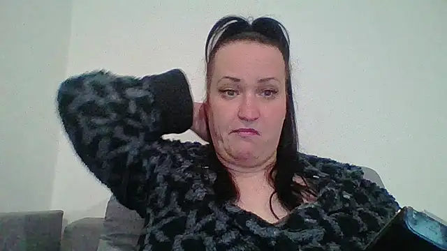 Snapshot of _squirty_cum_lady_ chatting on October 19, 3:40 am  squirty cum lady  online show from October 19, 3:40 am