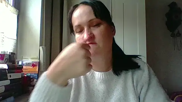  squirty cum lady  online show from December 19, 12:45 pm