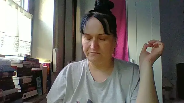  squirty cum lady  online show from June 10, 7:13 pm