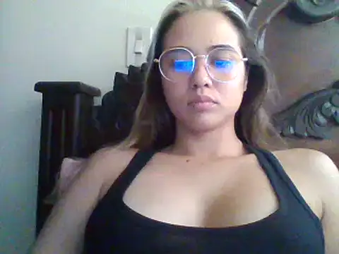 trianabell online show from January 3, 5:31 pm