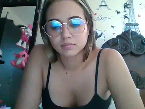 trianabell online show from January 10, 7:54 pm