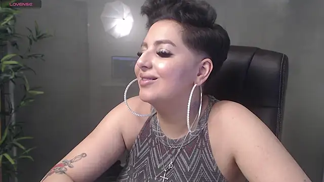BustyAllyy online show from December 22, 1:34 am