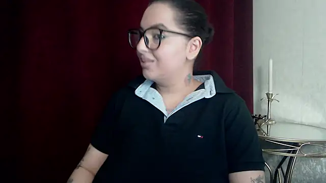 BustyAllyy online show from February 24, 10:19 pm