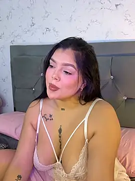 Brhiana Williamms online show from July 2, 6:47 pm