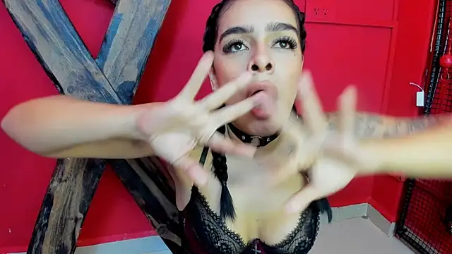 Foxy Assh  online show from June 12, 6:34 am