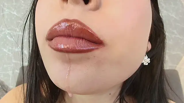 mia roux13 online show from January 6, 10:26 pm