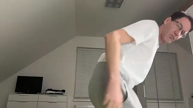 zxzx cam1 online show from February 13, 4:36 pm