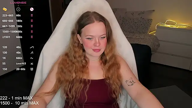 Snapshot of HANNA_MONTANAS chatting on September 30, 6:46 pm HANNA MONTANAS online show from September 30, 6:46 pm