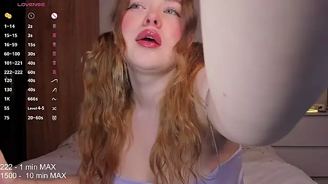 Snapshot of HANNA_MONTANAS chatting on October 21, 5:13 pm HANNA MONTANAS online show from October 21, 5:13 pm