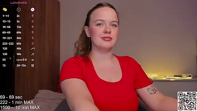 Snapshot of HANNA_MONTANAS chatting on October 25, 4:35 pm HANNA MONTANAS online show from October 25, 4:35 pm