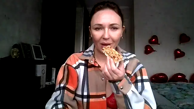 AngelinaLove28 online show from February 11, 7:02 am