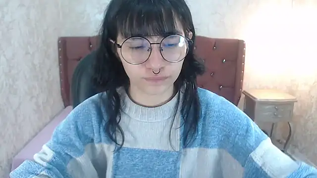 charlottemoonxz online show from February 2, 1:52 pm