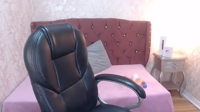 charlottemoonxz online show from February 13, 11:26 pm