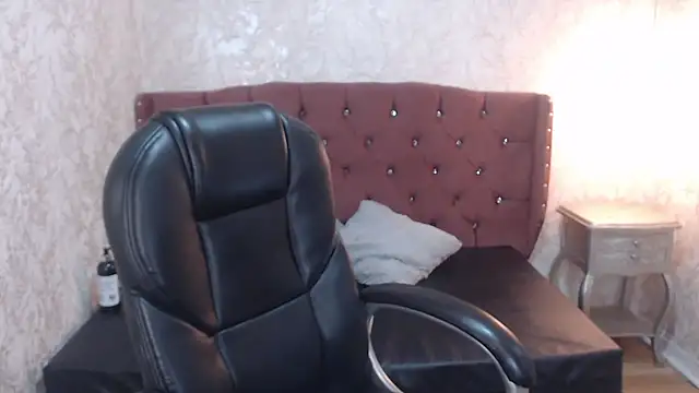 charlottemoonxz online show from February 24, 11:09 pm