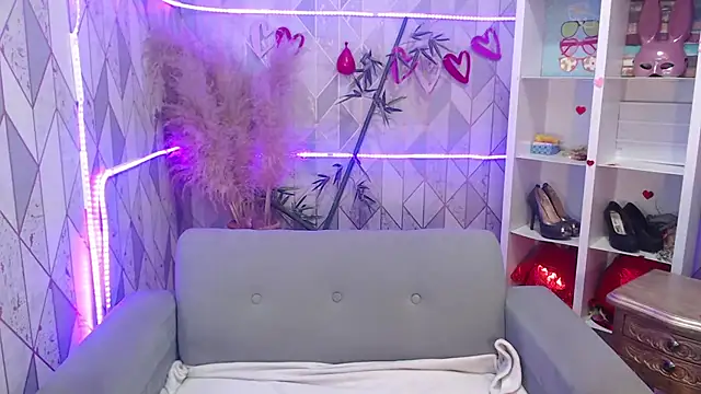 charlottemoonxz online show from September 12, 3:12 pm