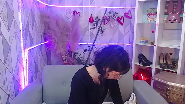 charlottemoonxz online show from September 15, 7:47 pm